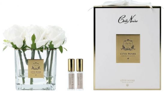 SQUARE 9 ROSE ivory clear Букет 9 роз, белый, квадратная прозрачная ваза, 2 спрея по 5 мл